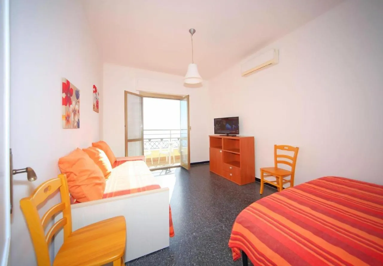 Italianway - Matteotti 7 Frontemare Apartment Borghetto Santo Spirito