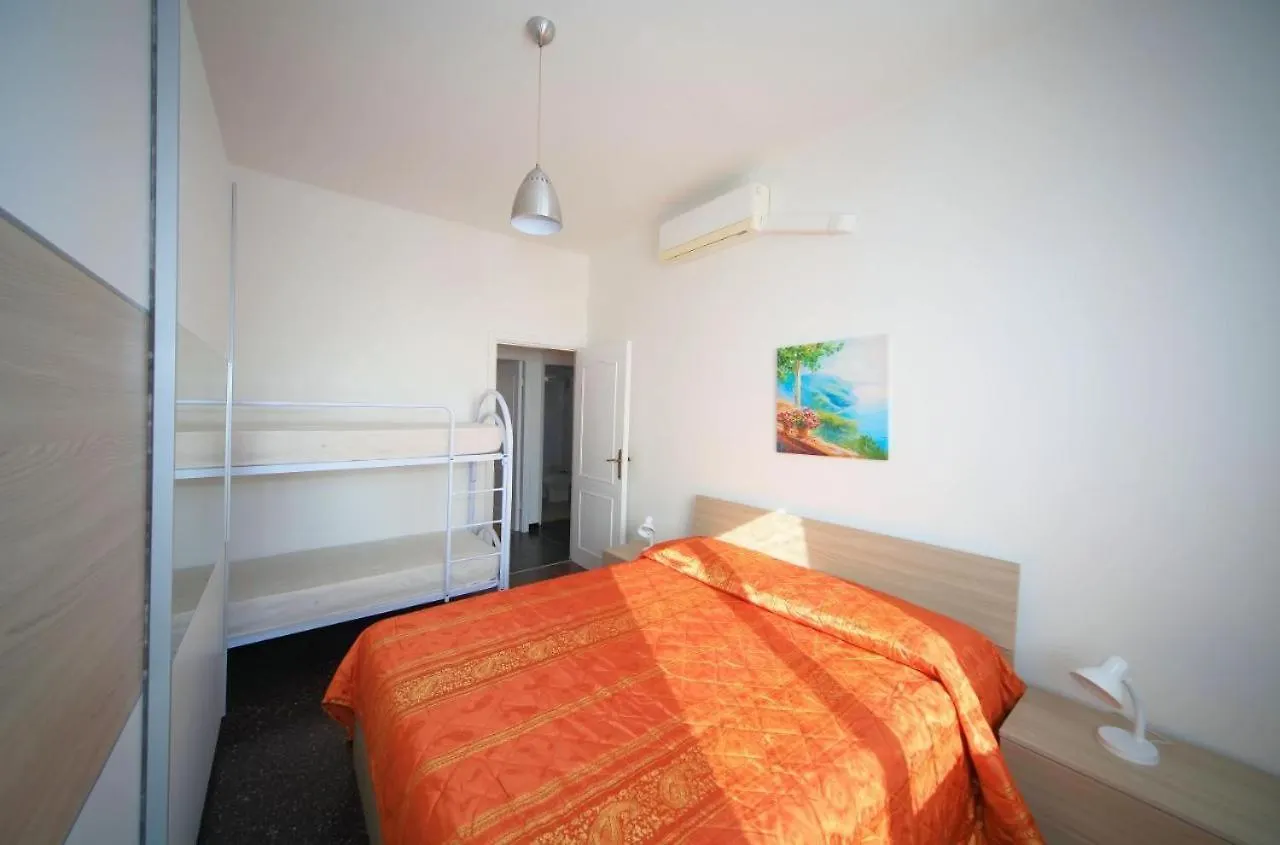 Italianway - Matteotti 7 Frontemare Apartment Borghetto Santo Spirito Italy
