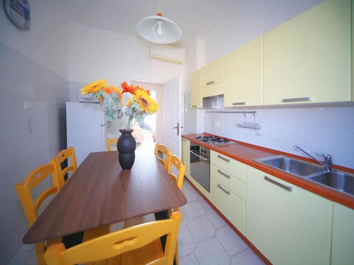 Italianway - Matteotti 7 Frontemare Apartment Borghetto Santo Spirito 0*,  Italy