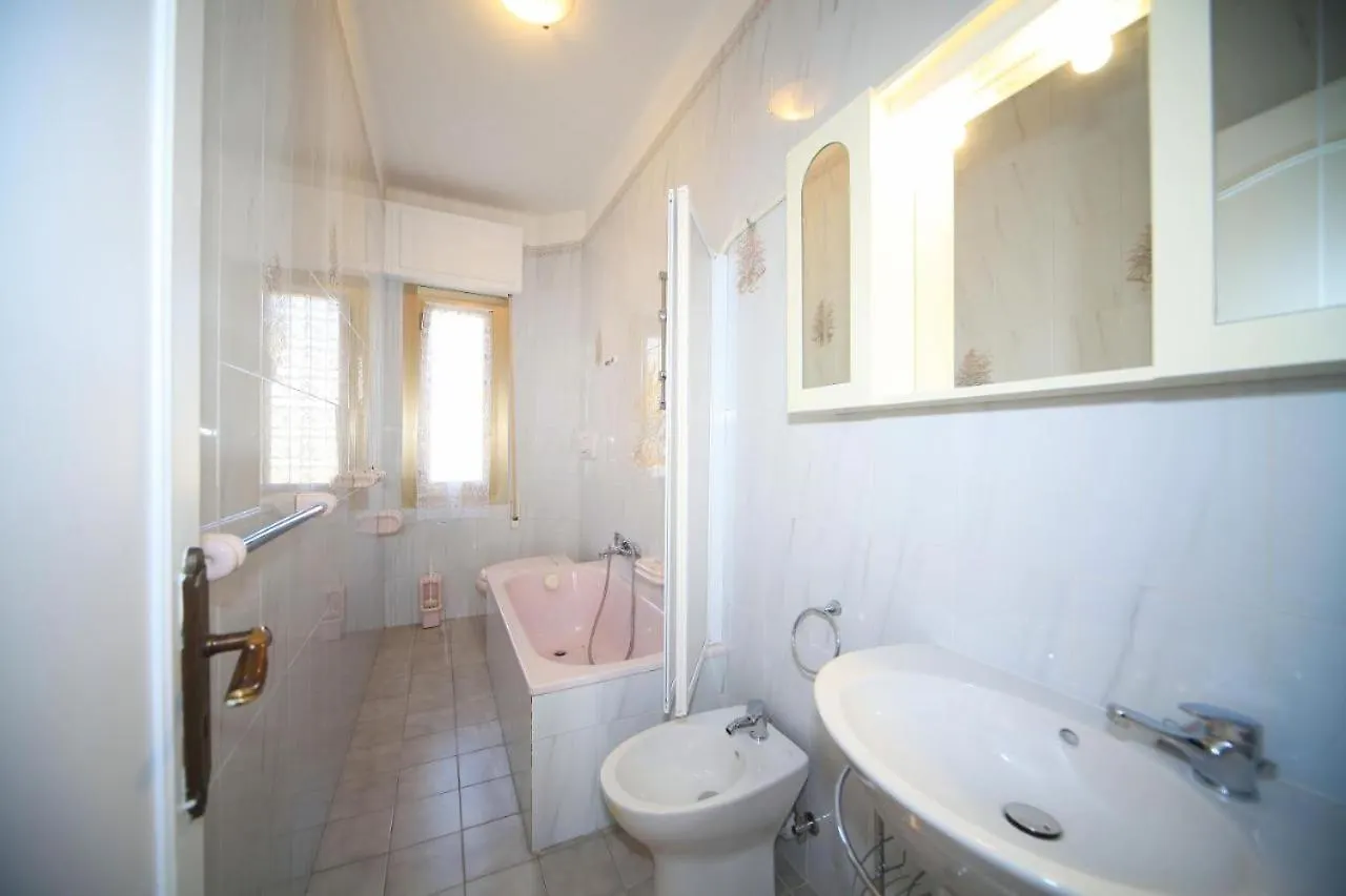 Italianway - Matteotti 7 Frontemare Apartment Borghetto Santo Spirito 0*,