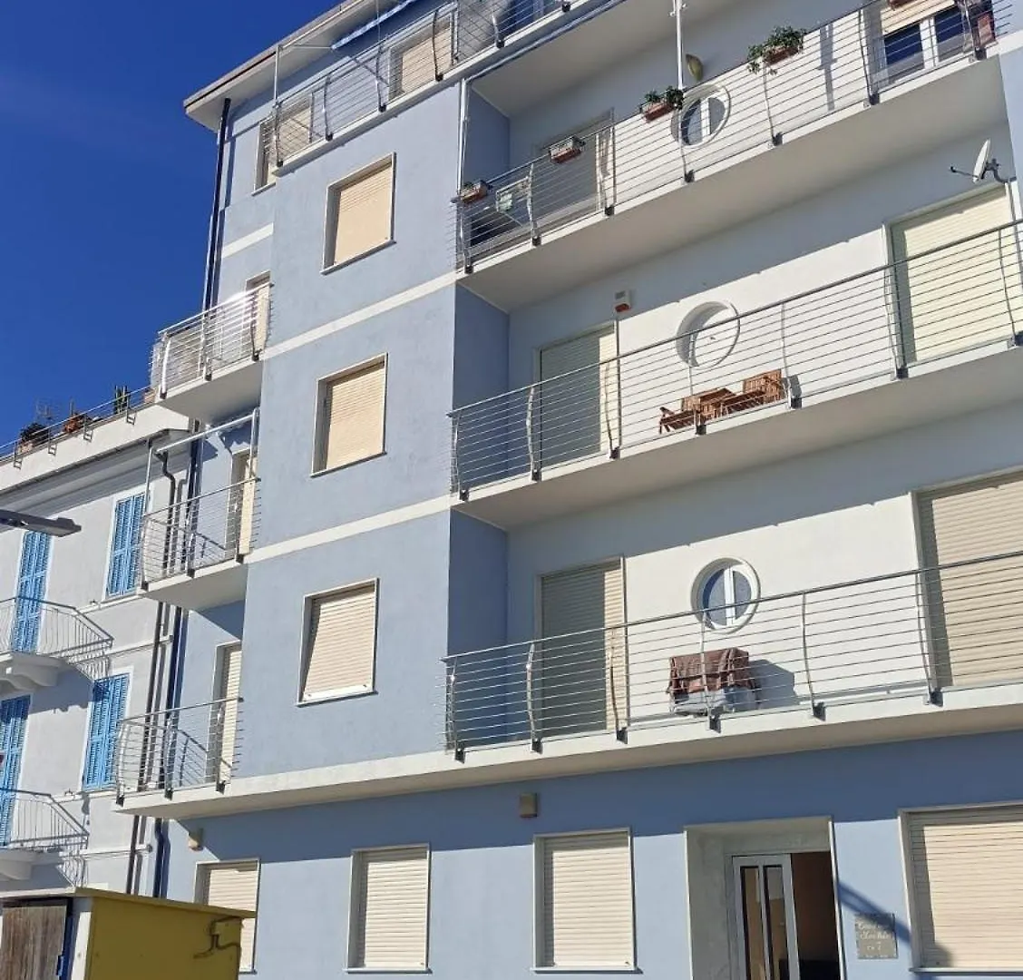 Italianway - Matteotti 7 Frontemare Apartment Borghetto Santo Spirito 0*,